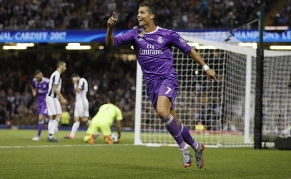 Ronaldo, Sfirixtra.gr