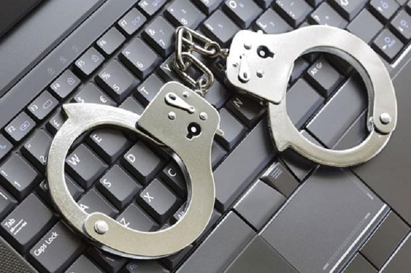Laptop Handcuffs 136382663413803901 130821102131, Sfirixtra.gr