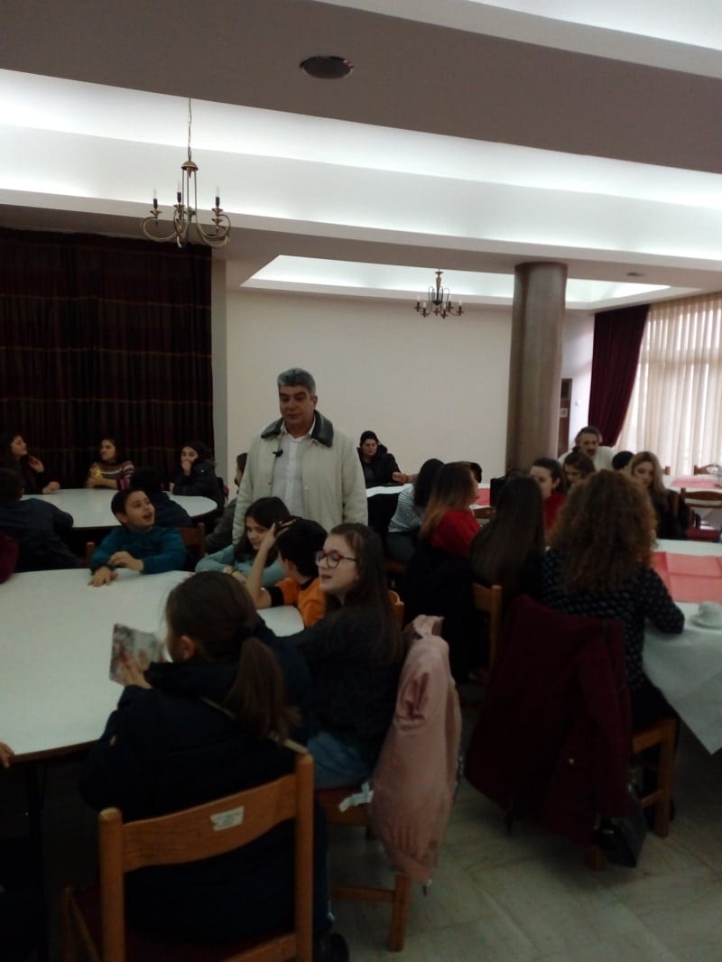 polukoinwniko-sfirixtra