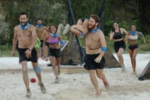 Η μπλε ομάδα του Survivor πανηγυρίζει