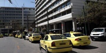 Taxi1 768x403 1, Sfirixtra.gr