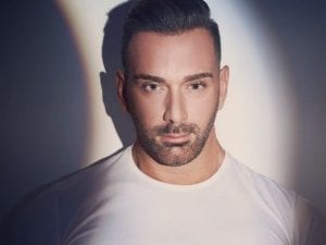 Ο παρουσιαστής και παραγωγός Νίκος Κοκλώνης