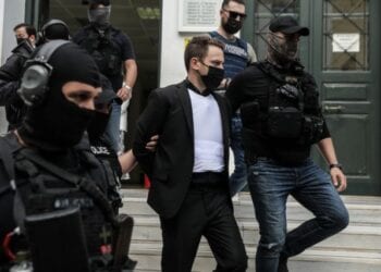 Απολογία στον εισαγγελέα του 32χρονου Μπάμπη Αναγνωστόπουλου καθ' ομολογία δράστη της δολοφονίας της 20χρονης συζύγου του Καρολάιν Κράουτς την Παρασκευή, 18 Ιουνίου 2021. Σύμφωνα με την ΕΛΑΣ, την Πέμπτη, μετά
από μαραθώνια κατάθεση, ο 32χρονος ομολόγησε ότι είναι ο δολοφόνος της. Η Καρολάιν δολοφονήθηκε στις 11 Μαΐου, δίπλα στο μωρό της, ενώ ήταν μέσα στο σπίτι της, στα Γλυκά Νερά. Παρασκευή 18  Ιουνίου 2021 (EUROKINISSI/ΓΙΑΝΝΗΣ ΠΑΝΑΓΟΠΟΥΛΟΣ)