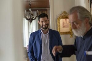Θανάσης Πατριαρχέας για «Σασμό»: Ο Άγγελος έρχεται ένα βήμα πιο κοντά με την γιαγιά Ειρήνη