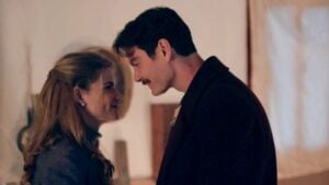 Η Μυρσίνη και ο Δούκας εναντίον τις Δρόσω και του Κωσταντή στις Άγριες Μέλισσες