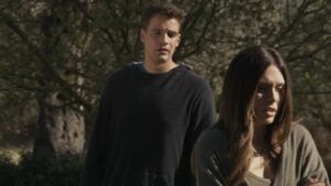 αγκαλιά η μυρτάλη και ο στέφανος