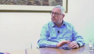 Ο Σταμάτης Μαλέλης στο Χαμογέλα και πάλι