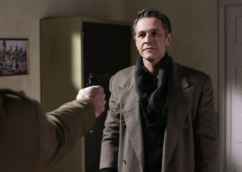 O Ακύλας σε πλάνο από τα επόμενα επεισόδια στις Άγριες Μέλισσες (69-72)