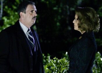 Άγριες Μέλισσες - Αντιγόνη:« Δούκας είσαι ένας δολοφόνος!»