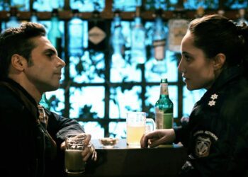 επεισόδια 15-16 Σκοτεινή θάλασσα