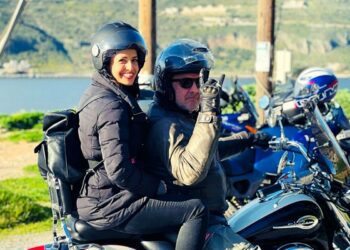 οι πρώτες φωτογραφίες Στάθη Εύας στην γη της ελιάς