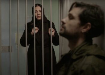 Η Καλλιόπη καταρρέει βλέποντας τον Αστέρη στη φυλακή