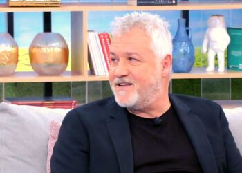 Ο Σπύρος Πετρουλάκης δίνει spoiler για τη σειρά Σασμός