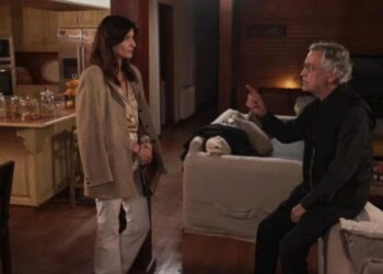 Η Γη της Ελιάς: Η Ιουλία απειλεί τον Ισίδωρο: «Θα τα πω όλα στην Μυρτάλη για την διαθήκη»