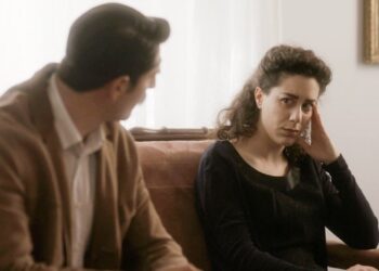 Η Πηνελόπη και ο Αλέξης στις Άγριες Μέλισσες