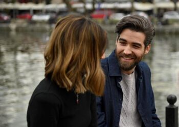 Σασμός: Ο Σταύρος κάνει πρόταση γάμου στην Αργυρώ