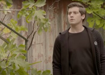 Ο Νικηφόρος κρυφακούει για το Μαθιό στη σειρά Σασμός