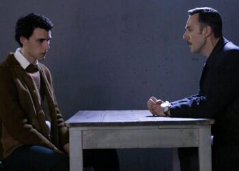 Ο Τόλλιας επισκέπτεται τον γιο του στη φυλακή στις Άγριες Μέλισσες