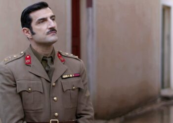 Ο Ζάχος στις Άγριες Μέλισσες χάνει τη δουλειά του