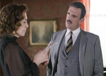 Μυρσίνη και Δούκας σε πλάνο από τις Άγριες Μέλισσες