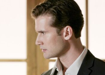 Ο Νικηφόρος στις Άγριες Μέλισσες