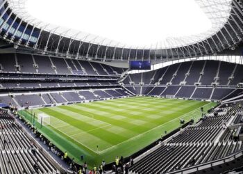 LONDON, ENGLAND - SEPTEMBER 28: General view inside the stadium prior to the Premier League match between Tottenham Hotspur and Southampton FC at Tottenham Hotspur Stadium on September 28, 2019 in London, United Kingdom. (Photo by Henry Browne/Getty Images)