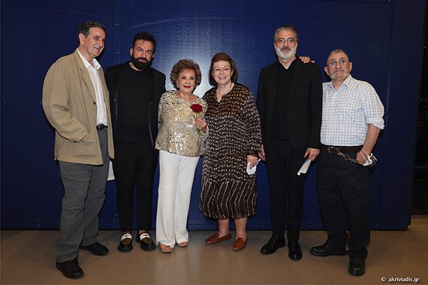 Σάσα Ντάριο βιβλίο τριανταφυλλίδη