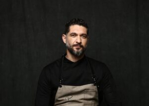 Ο Πάνος Ιωαννίδης σε πλάνο από τo MasterChef