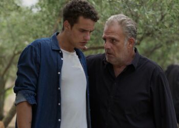 Ο Στάθης κι ο Στέφανος μιλούν στη γη της ελιάς