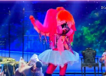 Η Cyber Girl στο masked singer