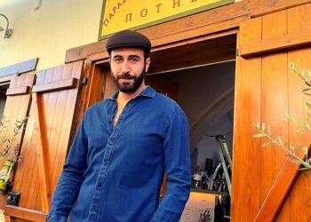 Ο Πότης στο καφενείο