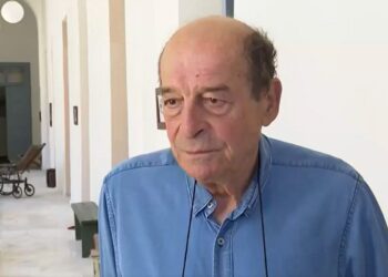 Κόκκινο ποτάμι Μανούσος Μανουσάκης