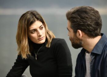 Η Αργυρώ μιλά με τον Σταύρο στο Σασμό