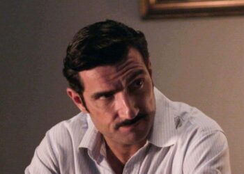 Η σοκαρισιτκή φωτογραφία του Ζάχου Λυκογιάννη μέσα από το νεκροτομείο, στις Άγριες Μέλισσες.