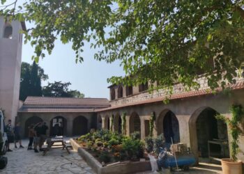 Μία από τις φωτογραφίες του μοναστηριού