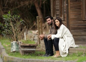 Ασιγιά και Αράς στο τέλος της σειράς Άπιστος