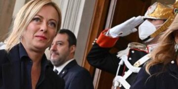 Πώς κρίνουν οι Ιταλοί τη νέα κυβέρνηση Μελόνι 360x180, Sfirixtra.gr