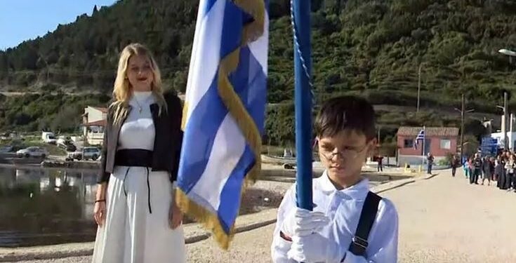 Στην Τήλο ο ένας και μοναδικός μαθητής του Δημοτικού Σχολείου, Sfirixtra.gr