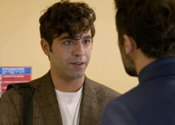 Ο Άγγελος στη σειρά Παγιδευμένοι