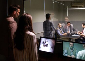 Η σειρά Παγιδευμεύμενοι