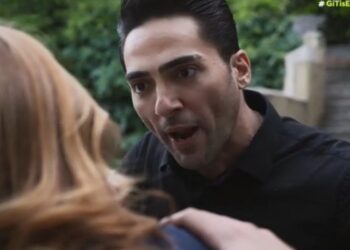 Ο Κουράκος στην γη της ελιάς με την Αθηνά να της ζητάει συγγνώμη