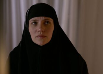 Μαύρο Ρόδο: Η Ελισάβετ παραδέχεται επιτέλους τον έρωτα της για τον Πέτρο