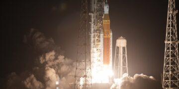 Nέα σελίδα άνοιξε για τη NASA η σημερινή απογείωση του 360x180, Sfirixtra.gr