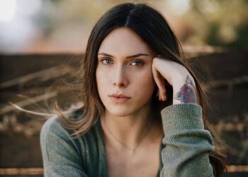 Η Γη της Ελιάς: Η Μυρτάλη απομονωμένη απ