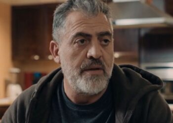 Η Γη της Ελιάς: Ο Δημοσθένης δίνει την τελευταία κλωτσιά στην Μυρτάλη