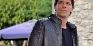 Ο Σωκράτης στην γη της ελιάς στο τέλος
