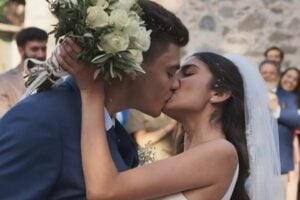 Η Γη της Ελιάς: Αυτό είναι το νέο τραγούδι για τον έρωτα Φίλιππου - Βασιλικής 