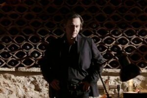 Σασμός: Ο Φαρμάκης σήκωσε όπλο στον Λευτέρη και το twitter ταράχτηκε: «Ευθύμη σύνελθε»
