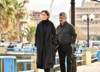 Ο Αντώνης που μιλά με τη Μαρίνα στο Σασμό