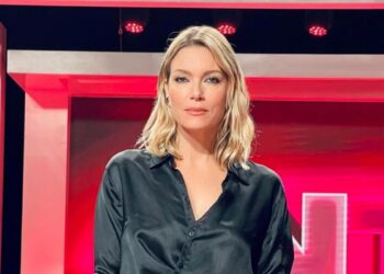 Η Βίκυ Καγιά απαντάει στα σχόλια του twitter